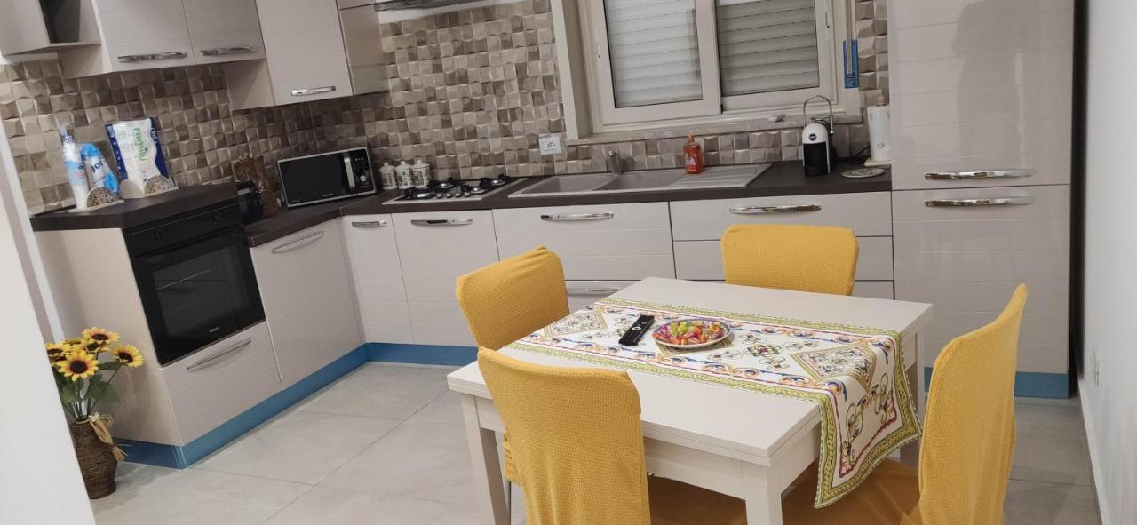 Villa Francesca Aeroporto di Catania Fontana Rossa Esterno foto