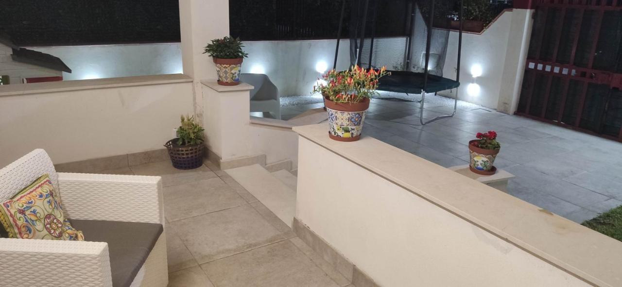 Villa Francesca Aeroporto di Catania Fontana Rossa Esterno foto